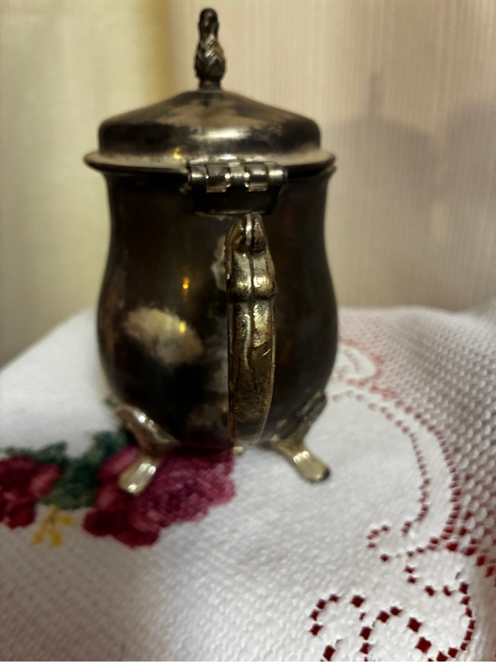 Vintage Ornate Silverplate Mini Teapot Footed Victorian style hinged lid - Picture 11 of 15